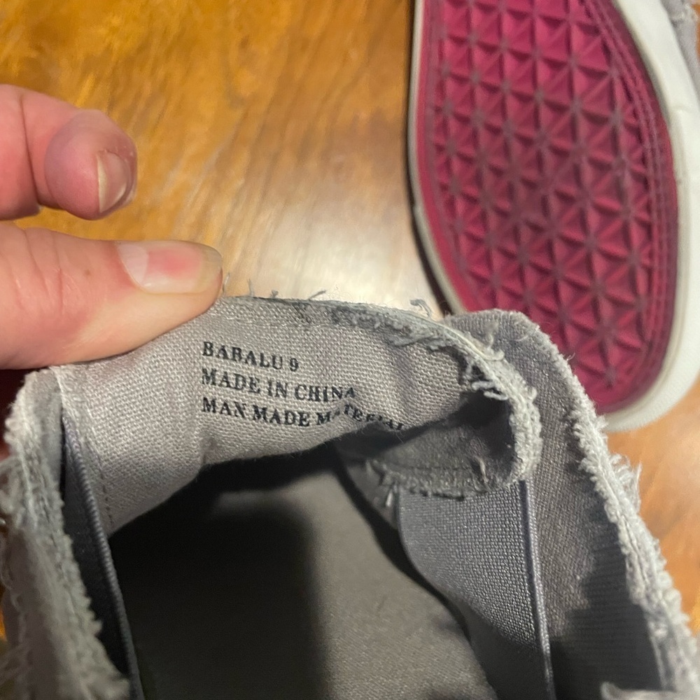 Corkys Frayed Gray Canvas Shoes - Picture 3 of 6